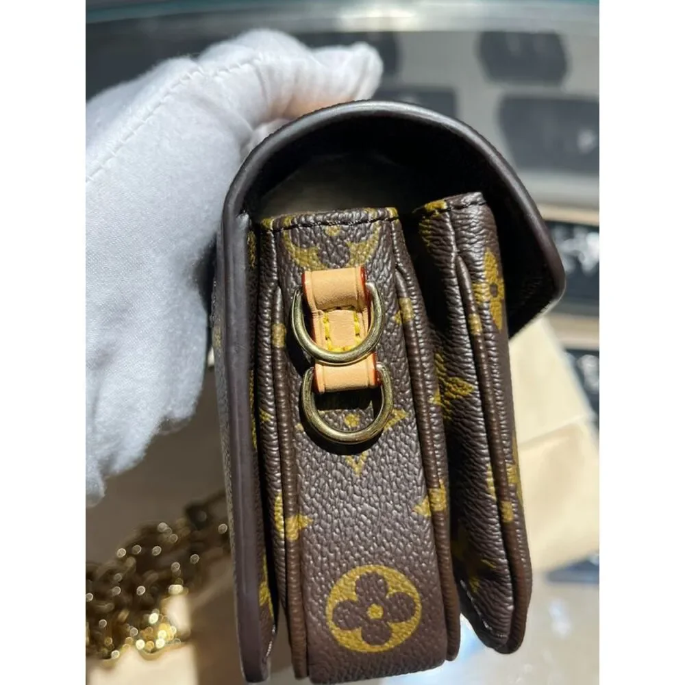 Louis Vuitton Women Pre-Loved Bag Very Good Condition